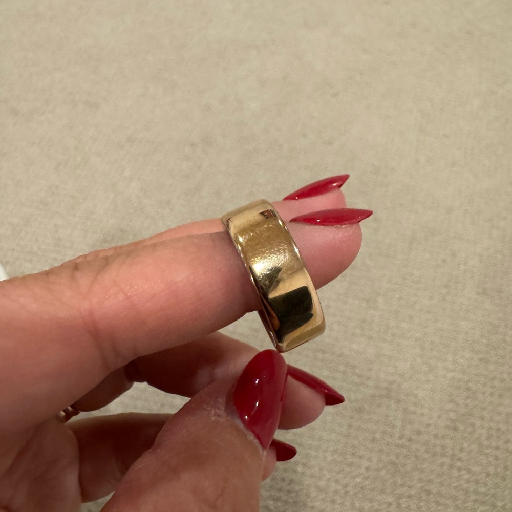 Oura Ring 4 - Rose Gold size 8